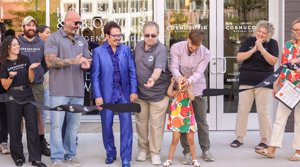 Cornucopia Natural Foods ribbon cutting at Station Yards