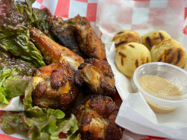 Wings and Brazilian cheese bread combo
